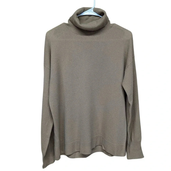 NEW Nordstrom Brand Turtle neck 100% cashmere sweater size Medium tan/beige - Picture 4 of 9